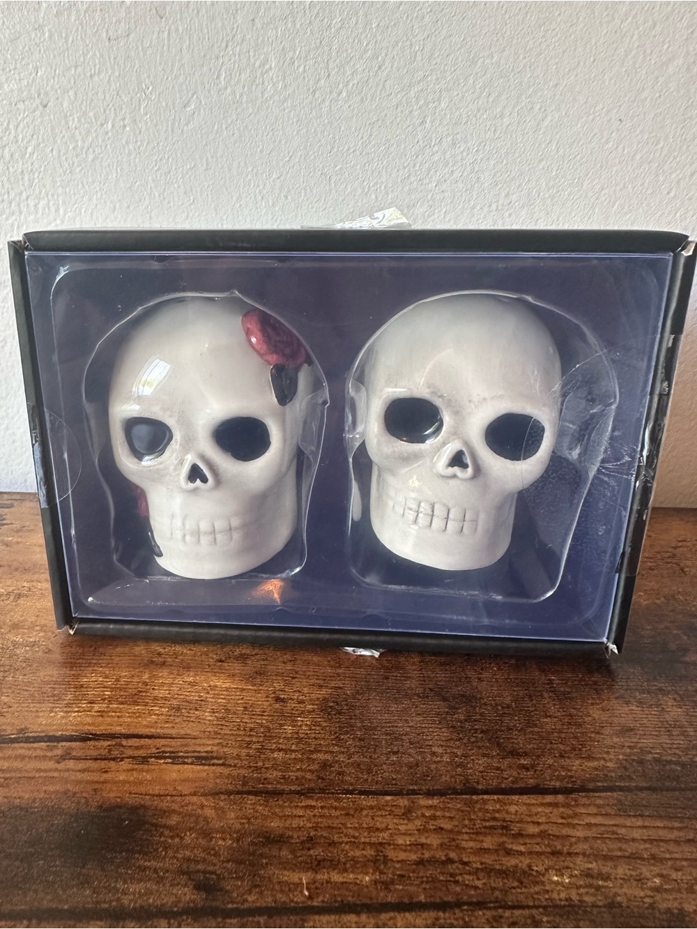 Ceramic Skull Salt & Pepper Shakers White with Flower Red Accent NWT